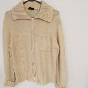 Vintage Men's All-Wool Sweater. Size medium/large.